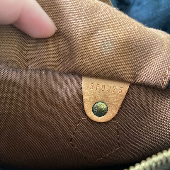 SOLD Speedy 30 Louis Vuitton with matching wallet. - Picture 8 of 8